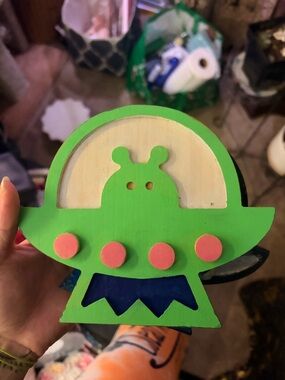 Green UFO Alien Wooden Art